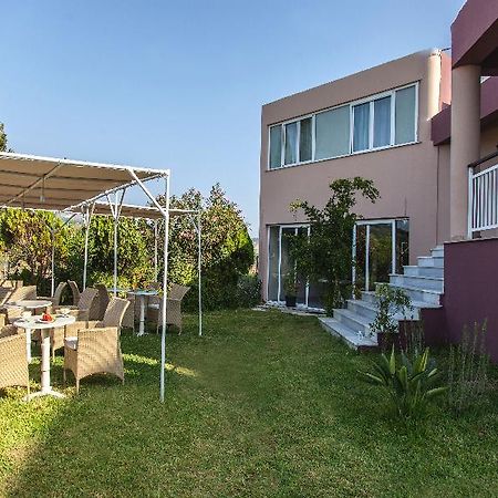 Sofi Hotel Ликсури Екстериор снимка
