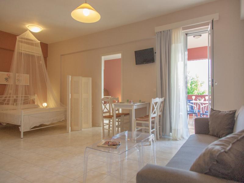 Sofi Hotel Ликсури Екстериор снимка